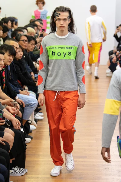 Look 14